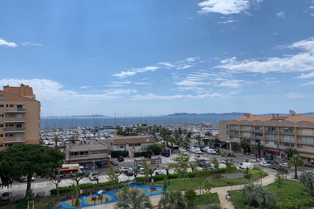 L'Effet Mer, Duplex Sur Le Port Avec Ses 2 Terrasses Vue Mer イエール エクステリア 写真